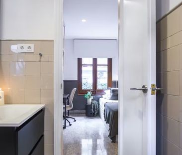 Carrer de lEscorial, Barcelona, Catalonia 08024 - Photo 5