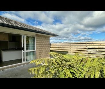 Snazzy on Simpson - Photo 5