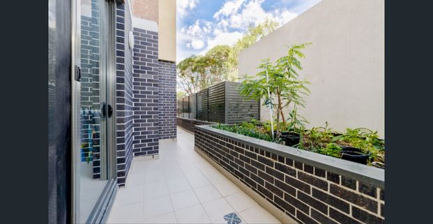 Stylish & Comfortable Living in Rosehill – 2-Bedroom Apartment - Photo 1