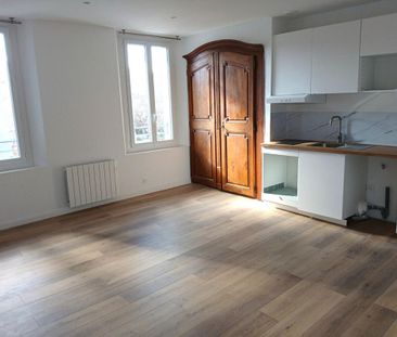 Location Appartement 2 pièces 46m² BRIGNOLES 83170 - Photo 5