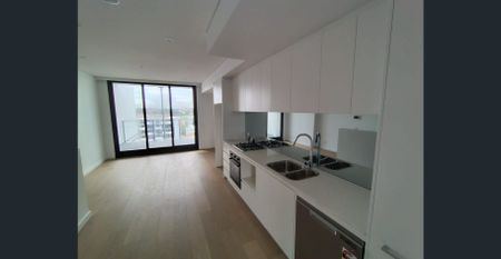 Modern Top-Floor 2-Bedroom Duplex with Balcony & Secure Parking – Bankstown - Photo 4