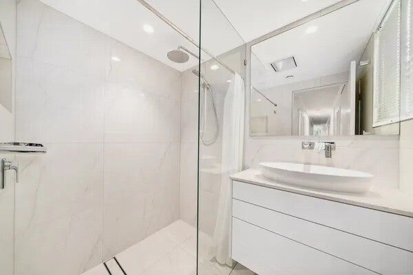 Scarborough - Photo 1