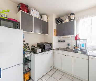 Location Appartement 3 pièces 62m² LOUVROIL 59720 - Photo 5