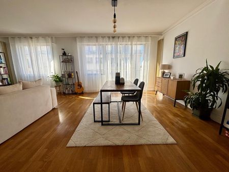 Location Appartement 3 pièces 86m² LYON 6ème - Photo 3
