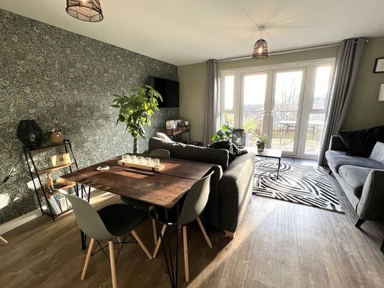 3 bedroom end of terrace house to rent - Photo 1