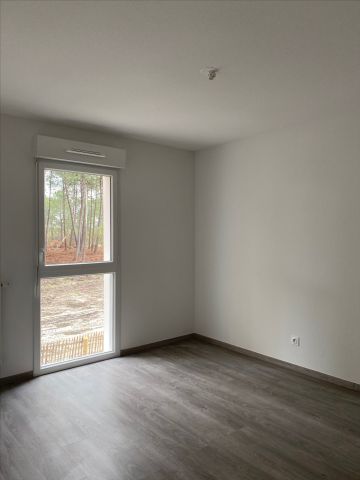 Location Appartement 2 pièces 44m² - Photo 5