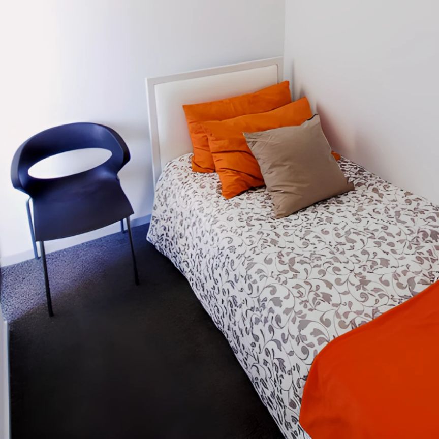 1 Bedroom with balcony style 1 - Photo 1