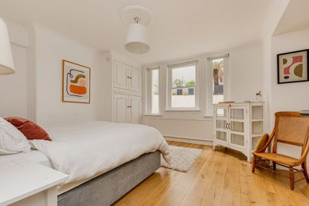 3 bedroom flat to rent - Photo 3