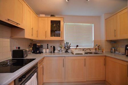 2 bedroom terraced house to rent - Photo 5