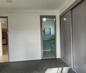 Single Level Home - Photo 1