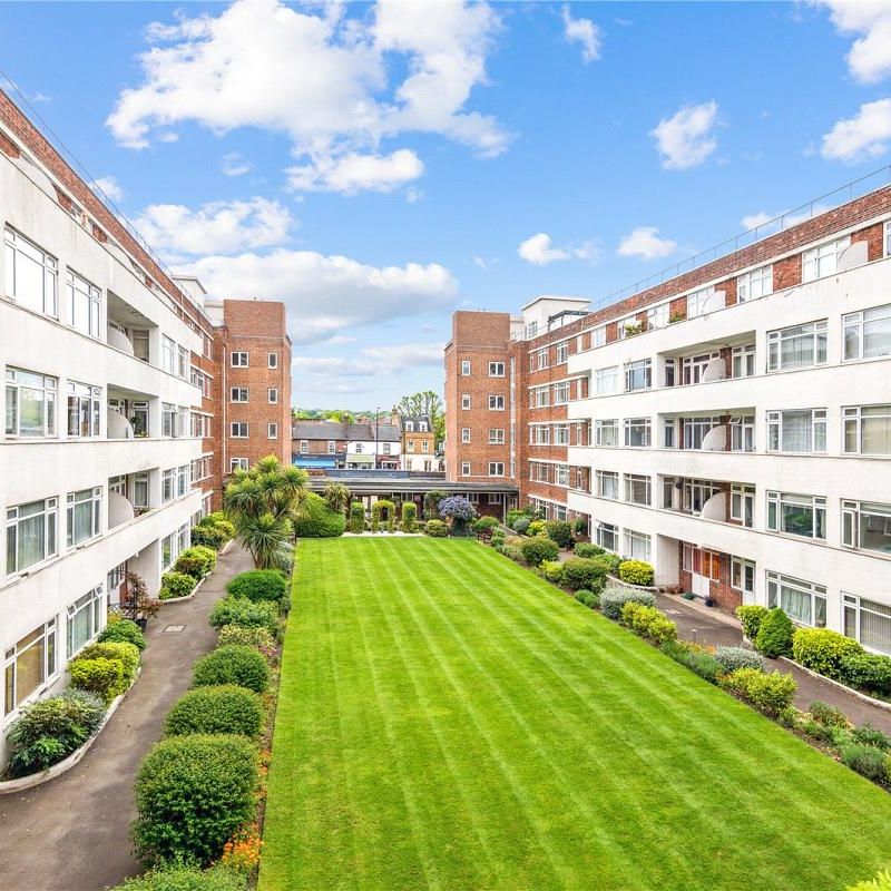 2 bedroom flat in 364 Upper Richmond Road - Photo 1