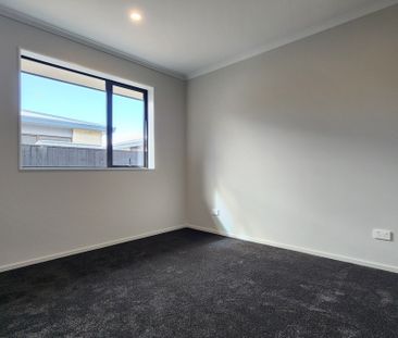 Exceptional Location in Hornby – Brand-New 3-Bedroom Home - Photo 5