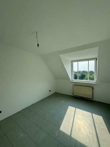 3-Zimmer-Wohnung mit Balkon (WBS § 88 d II. WoBauG - 3.Förderweg) - Foto 3