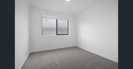 Fantastic Space & Great Location! - Photo 4