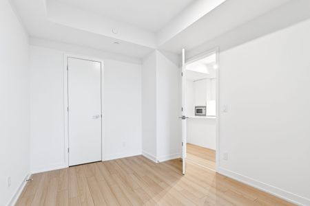 For Lease - 3079 Trafalgar Road, Oakville, Ontario - Photo 2