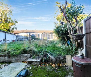 2 bedroom semi-detached house to rent - Photo 2