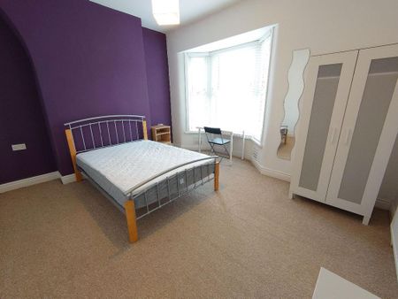 3 bedroom terraced house to rent - Photo 4