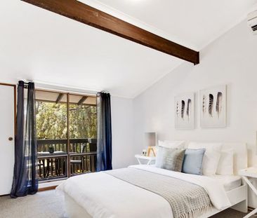 Spacious Townhouse! - Photo 3