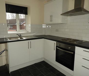 2 Bedroom Flat to Rent in Penwortham - Photo 2