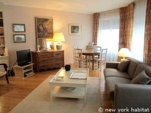 Logement à Paris, Location meublée - Photo 5