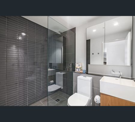 305/8 Daly Street, South Yarra, Vic 3141 - Photo 2