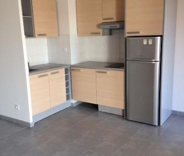 location Appartement T3 DE 67.2m² À LYON - Photo 4