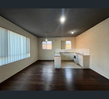 2/436 Payneham Rd, Glynde, SA 5070 - Photo 1
