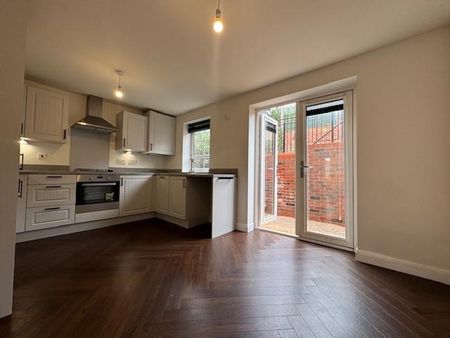 3 bedroom terraced house to rent - Photo 5