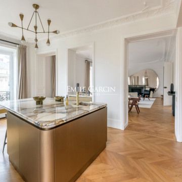 Appartement • Chaillot - Photo 1