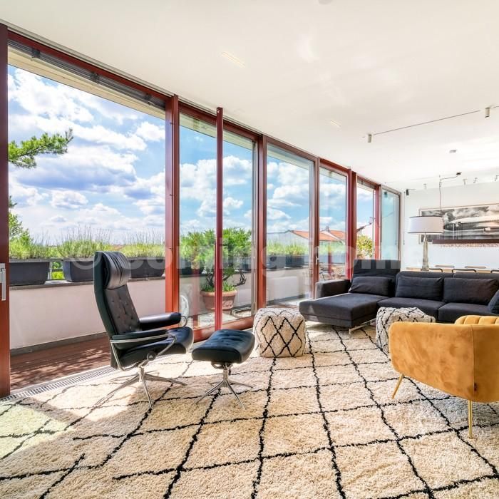 Fantastic Bohemian Home - Photo 1