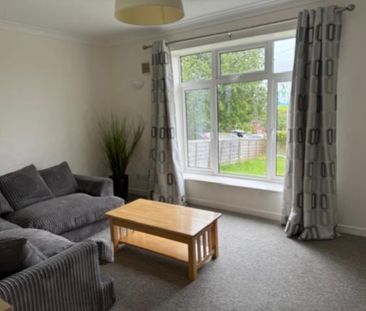 4 bedroom terraced house to rent - Photo 2