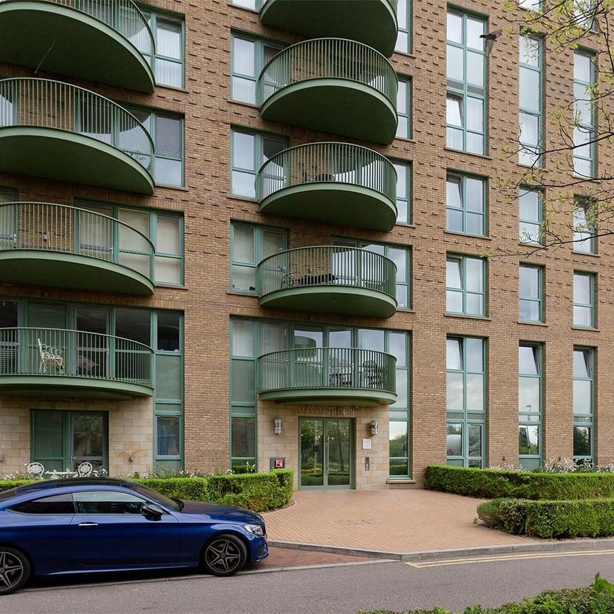 3 Bed Flat, Maltby House, SE3 - Photo 1