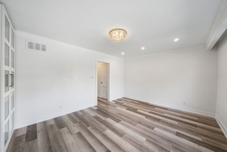 For Lease - 50 Arcadian Circle Unit# 2, Toronto, Ontario - Photo 4