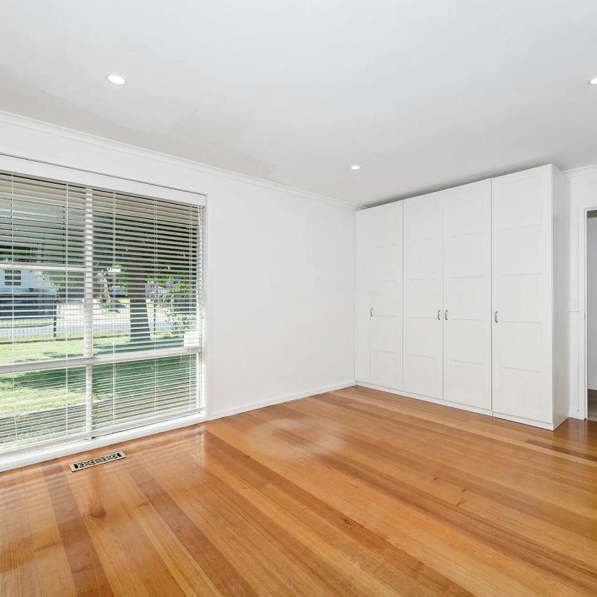 17 Melinga Crescent, Mornington. - Photo 1