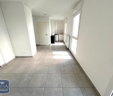 Location Appartement 1 pièce 28m² ST ETIENNE 42000 - Photo 4