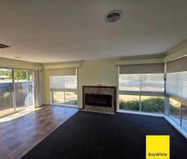 Fresh family home with a large yard. - Photo 3