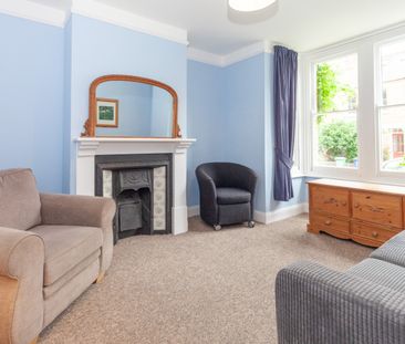 5 bed Terraced - To Let - Photo 1