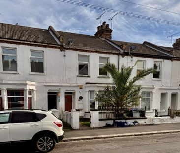 1 bed Flat Stromness Road, SS2 - Photo 6