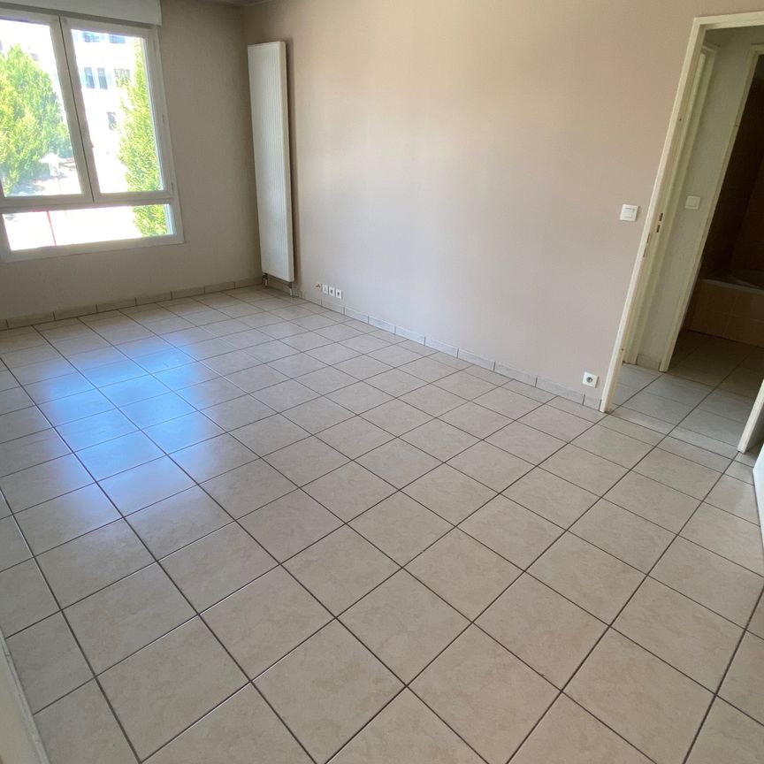 Location Appartement 2 pièces 40m² RODEZ 12000 - Photo 1