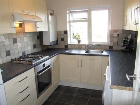 2 bedroom flat to rent - Photo 3