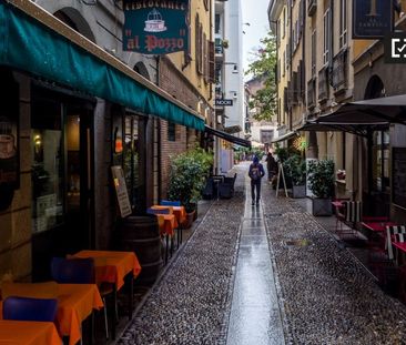 milan, Lombardy 20121 - Photo 1