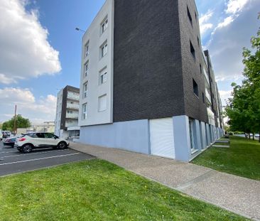 Location Appartement 2 pièces 49m² MONT ST AIGNAN 76130 - Photo 5