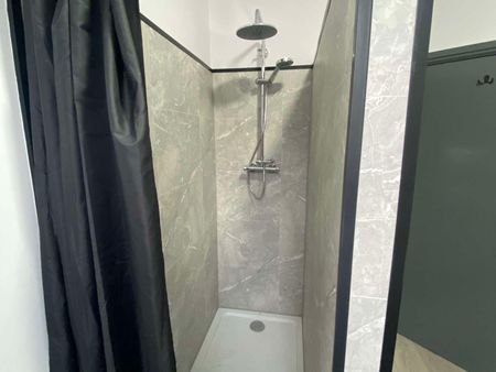 De Grey Street Bedroom 5 - Photo 3