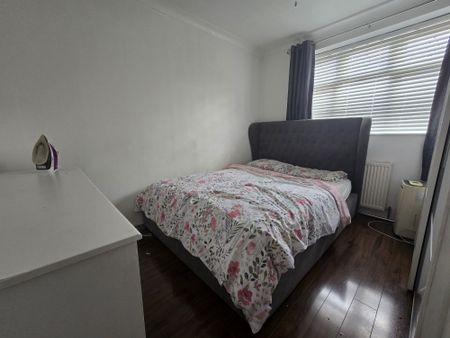 Roseary Close, West Drayton - Photo 4