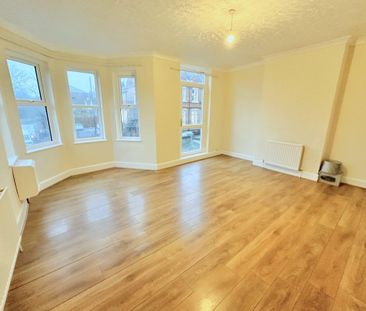 3 bedroom maisonette to rent - Photo 2