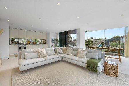 3 bedroom apartment to rent - Photo 3