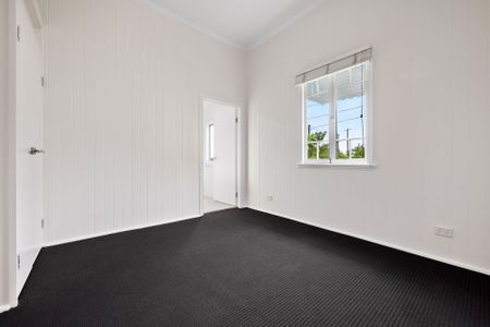 78 Plimsoll Street, Greenslopes. - Photo 4