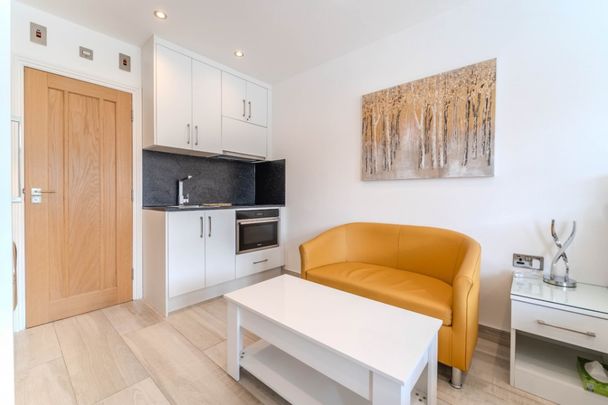 1 bedroom Apartment to rent - Photo 1