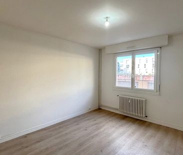 Location Appartement 3 pièces 77m² - Photo 5