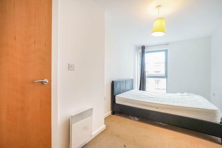 1 bedroom apartment to rent Pioneer House, 1C Elmira Way, Salford, M5 - Photo 5